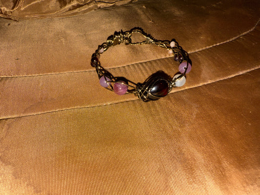 Two of Cups – Garnet Heartflow Bracelet