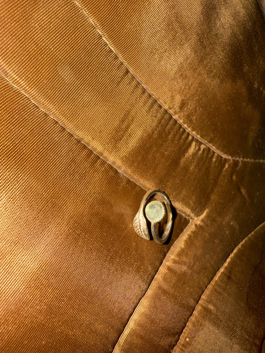 Forest Whisper Ring – Sterling Silver Leaf Ring with Prehnite