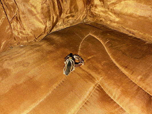 Eight of Wands – Labradorite Momentum Ring