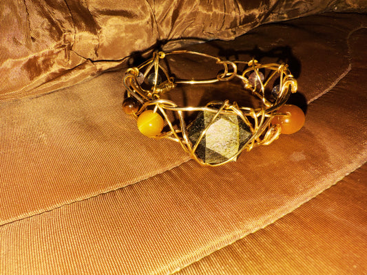 Queen of Pentacles – Obsidian Earthlight Bracelet
